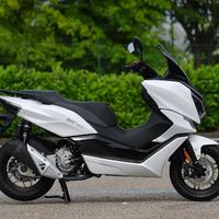 KEEWAY/BENELLI SC300 WHITE MORBIDELLI MOT. PIAGGIO