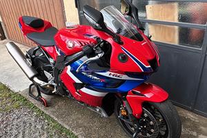 CBR1000 RR R Fireblade