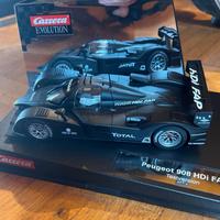 modello Slot car 1/32 Carrera Peugeot 908 Le Mans