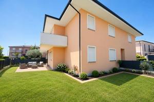 Appartamento di 97 m² con 4 locali e box auto a Sa