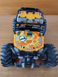LEGO Technic 4x4 X-treme Off-Roader 42099 Building