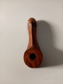 Pipa intagliata nel legno