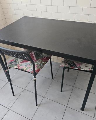 Tavole e due sedie Ikea