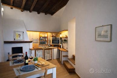 Suite romantica nel borgo Sacrofano | WiFi & AC