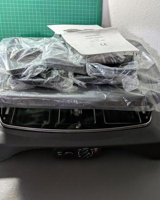 Piastra elettrica antiaderente con accessori