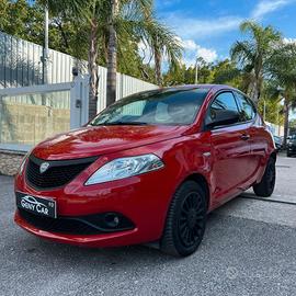 LANCIA YPSILON 1.0 FIREFLY S&S HYBRID ECOCHIC GOLD