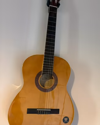 Chitarra classica Eko perfetto per iniziare (40€)