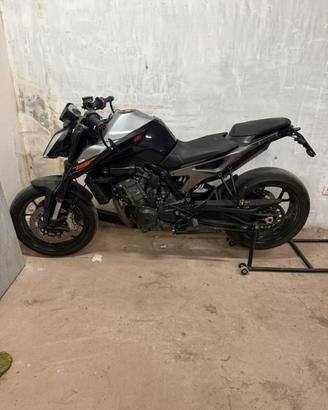 KTM 790 Duke
