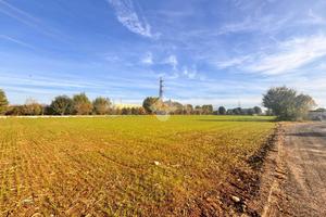 TERRENO A CASTREZZATO