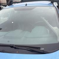 Parabrezza anteriore FORD FIESTA 2010 colore JA8 5