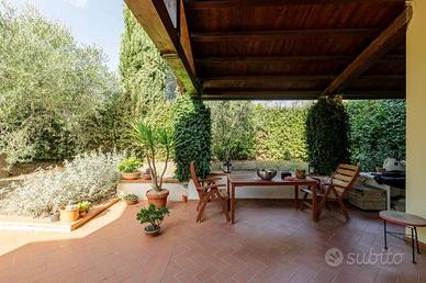 Casa indipendente di 167 m² con più di 5 locali e 