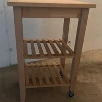 Tavolo portatutto cucina con rotelle 