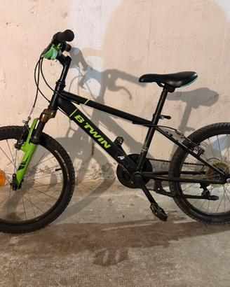 Mountain Bike B-Twin