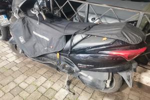 Coperta Tucano Honda Forza 250 R050