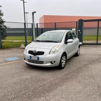 Toyota yaris 1.0 benzina UNICO PROPRIETARIO