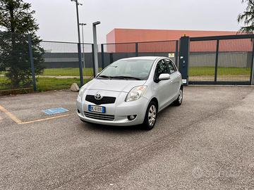 Toyota yaris 1.0 benzina UNICO PROPRIETARIO