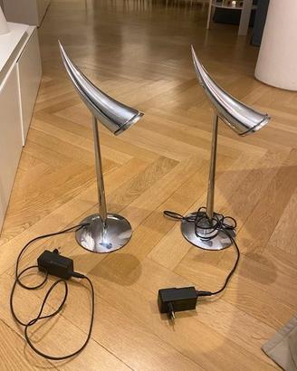 Lampada da tavolo Ara di Philippe Starck 