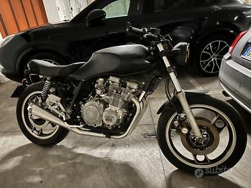 Yamaha XJ750 iscritta FMI 