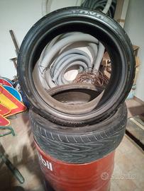 2 gomme toyo 215/40 R18 89w