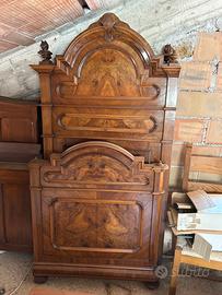 Letto matrimoniale antico