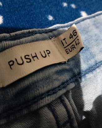Jeans donna elasticizzati, stretti.
