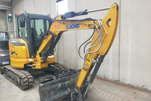 Escavatore XCMG XE35E anno 2023
