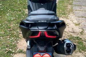 Moto Kymko Ak 550 super touring