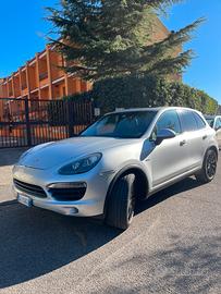 Porsche Cayenne Diesel 2011