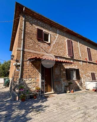 CASA SEMINDIPENDENTE A CALVI DELL'UMBRIA