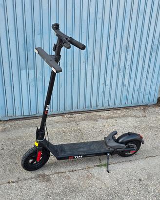 Monopattino veloce pro Tim