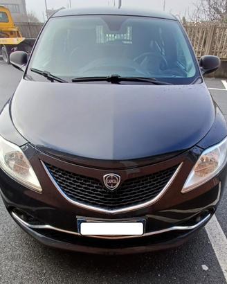 LANCIA Ypsilon 1.2 69 CV 5 porte Gold