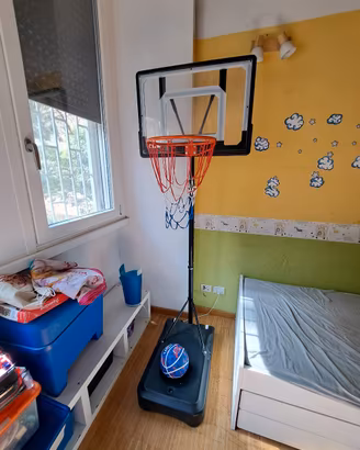 canestro da basket per bambini