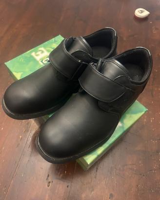 Scarpe ortopediche sanitarie