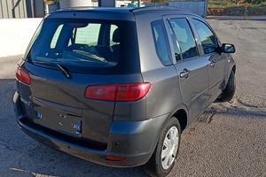 Mazda 2 diesel 
