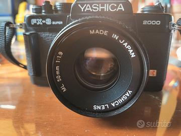 Yashica analogica FX-3 Super 2000