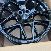 Cerchi 18 piu gomme.