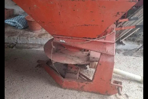 Seminatrice concimatrice