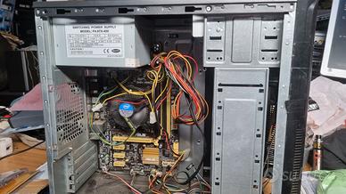 &9887N-PC Desktop 8GB RAM Assemblato