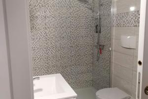 Camera in appartamento, centro