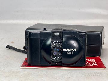 Olympus XA1 obbiettivo Zuiko