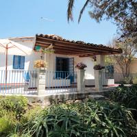 Villa con giardino a 50 mt dal mare - Kaucana