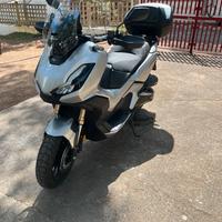 Honda adv 350 km 2350