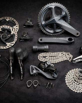 Gruppo shimano 105 Di2 12v Disc + Guarnit Ultegra