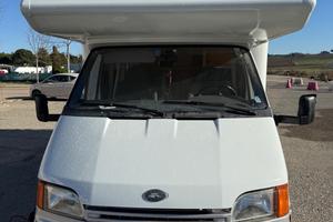 Laika ecovip 4 ford 2.5 td 5 posti del 1995