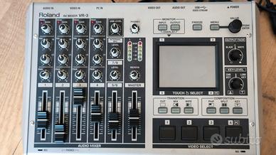 Roland VR-3