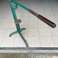 Tappatrice per tappi in sughero