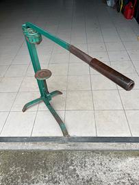 Tappatrice per tappi in sughero