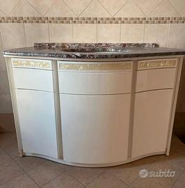 Mobile da bagno con specchio 