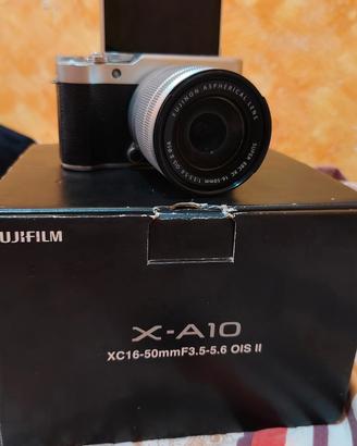 Fujifilm XA10 + 2 obiettivi