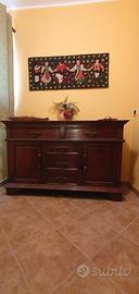 Credenza antica